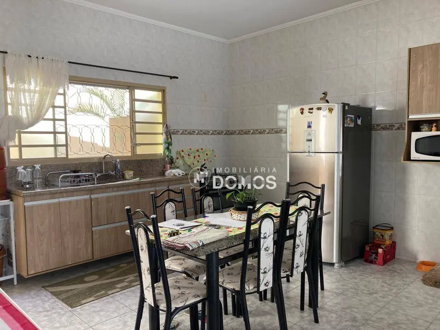 Foto 7 de Casa com 4 quartos à venda, 288m2 em Parque do Sol, Guaratingueta - SP