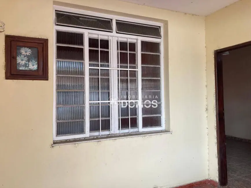 Foto 1 de Casa com 3 quartos à venda, 300m2 em Nova Guará, Guaratingueta - SP