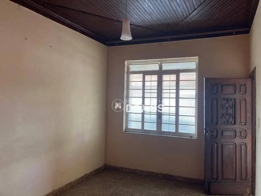 Foto 3 de Casa com 3 quartos à venda, 300m2 em Nova Guará, Guaratingueta - SP