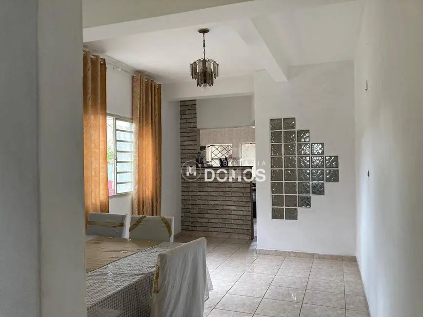 Foto 1 de Casa com 4 quartos à venda, 150m2 em Pedregulho, Guaratingueta - SP