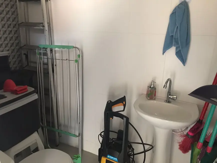 Foto 3 de Casa de Condomínio com 2 quartos à venda, 125m2 em Jardim Aeroporto, Guaratingueta - SP