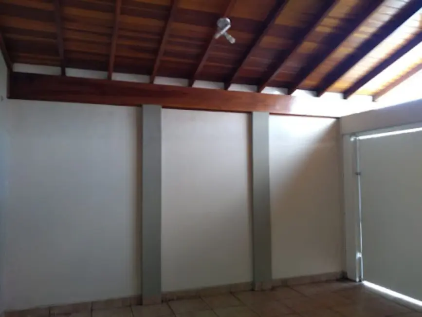 Casa com 3 quartos à venda, 125m2 em Parque do Sol, Guaratingueta - SP - imagem 3 Foto 3 de Casa com 3 quartos à venda, 125m2 em Parque do Sol, Guaratingueta - SP