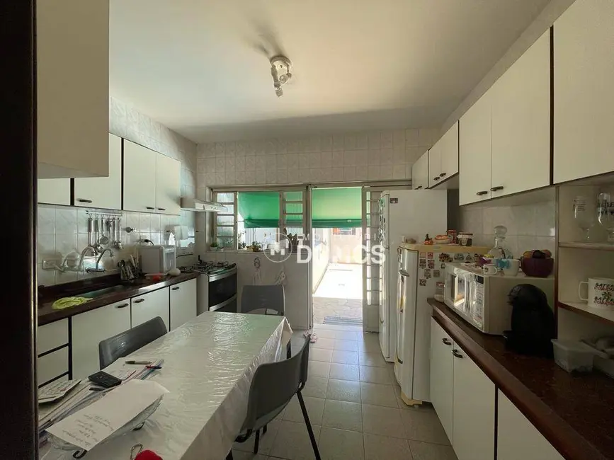 Foto 9 de Casa com 3 quartos à venda, 300m2 em Pedregulho, Guaratingueta - SP