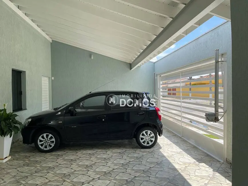 Foto 3 de Casa com 3 quartos à venda, 300m2 em Pedregulho, Guaratingueta - SP