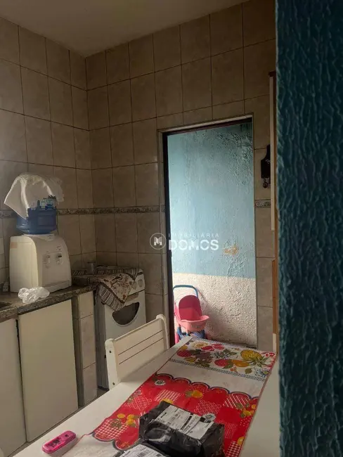 Casa com 4 quartos à venda, 300m2 em Vila Brasil, Guaratingueta - SP - imagem 8 Foto 8 de Casa com 4 quartos à venda, 300m2 em Vila Brasil, Guaratingueta - SP