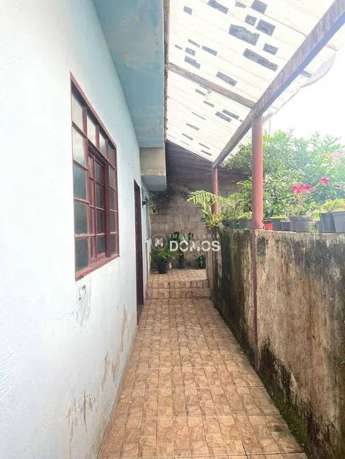 Casa com 4 quartos à venda, 300m2 em Vila Brasil, Guaratingueta - SP - imagem 9 Foto 9 de Casa com 4 quartos à venda, 300m2 em Vila Brasil, Guaratingueta - SP