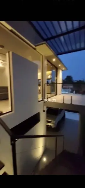 Foto 5 de Casa com 3 quartos à venda, 300m2 em Guaratingueta - SP