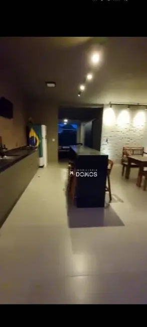 Foto 7 de Casa com 3 quartos à venda, 300m2 em Guaratingueta - SP