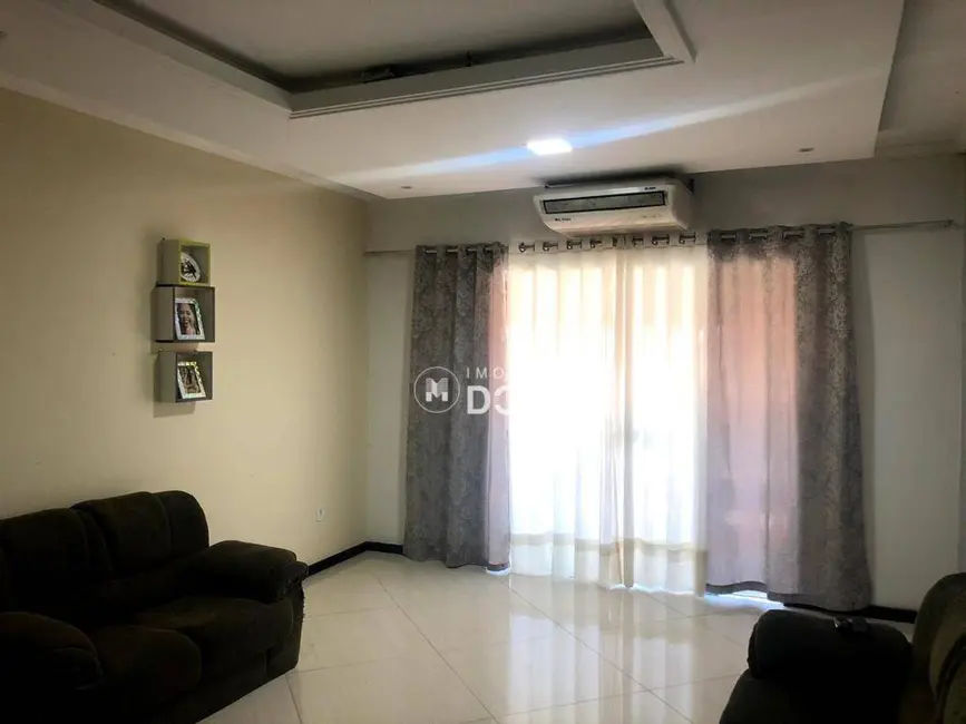 Foto 3 de Casa com 3 quartos à venda, 170m2 em Parque São Francisco, Guaratingueta - SP