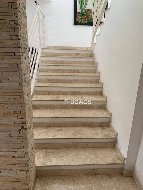 Foto 3 de Casa com 3 quartos à venda, 300m2 em Portal das Colinas, Guaratingueta - SP