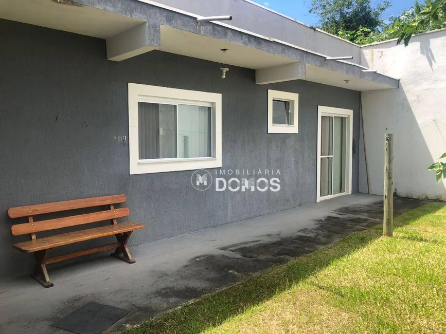 Foto 2 de Casa com 3 quartos à venda, 300m2 em Guaratingueta - SP