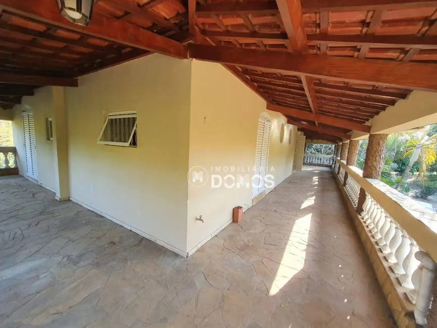 Chácara com 5 quartos à venda, 6000m2 em Bom Jardim I, Guaratingueta - SP - imagem 6 Foto 6 de Chácara com 5 quartos à venda, 6000m2 em Bom Jardim I, Guaratingueta - SP