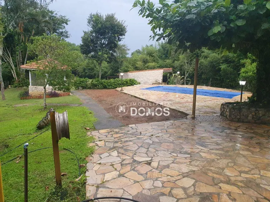 Foto 2 de Chácara com 5 quartos à venda e para alugar, 6000m2 em Bom Jardim I, Guaratingueta - SP