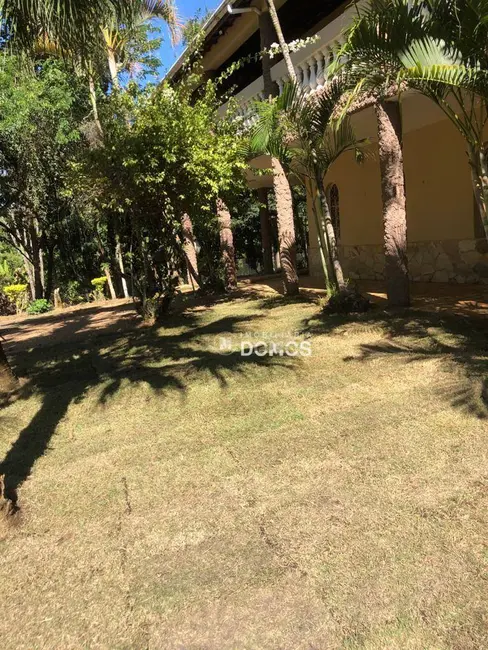 Chácara com 5 quartos à venda, 6000m2 em Bom Jardim I, Guaratingueta - SP - imagem 3 Foto 3 de Chácara com 5 quartos à venda, 6000m2 em Bom Jardim I, Guaratingueta - SP