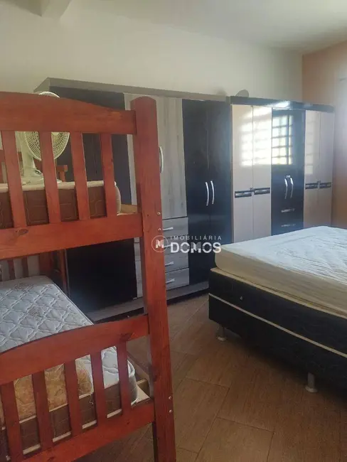 Casa com 3 quartos à venda, 275m2 em Aparecida - SP - imagem 5 Foto 5 de Casa com 3 quartos à venda, 275m2 em Aparecida - SP