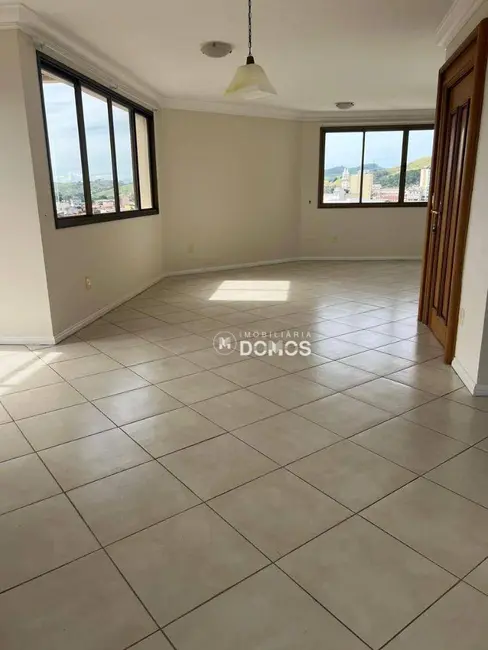 Foto 1 de Apartamento com 4 quartos para alugar, 315m2 em Campo do Galvão, Guaratingueta - SP