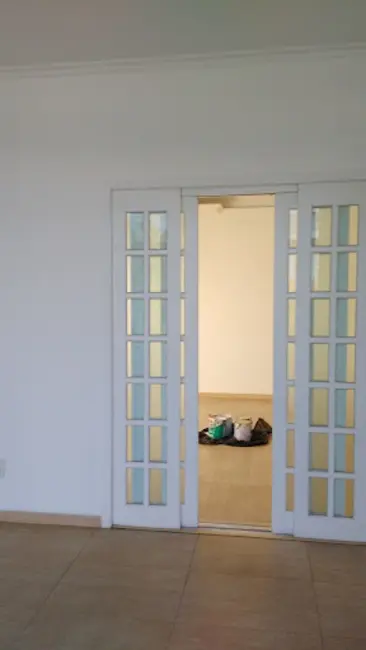 Foto 3 de Casa com 3 quartos à venda e para alugar, 300m2 em Portal das Colinas, Guaratingueta - SP