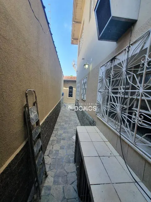 Foto 3 de Casa com 5 quartos à venda, 300m2 em Jardim Ícaro, Guaratingueta - SP