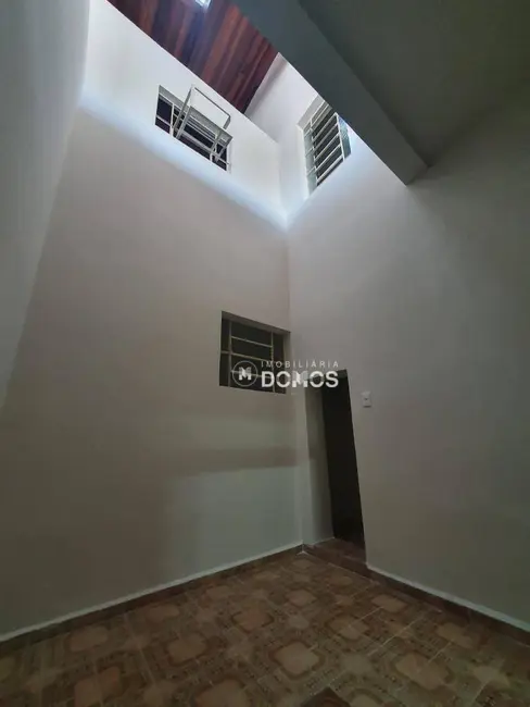 Foto 5 de Casa com 5 quartos à venda, 300m2 em Jardim Ícaro, Guaratingueta - SP