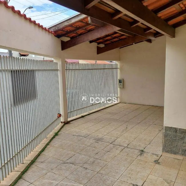 Foto 4 de Casa com 4 quartos à venda, 180m2 em Vila dos Comerciários I, Guaratingueta - SP