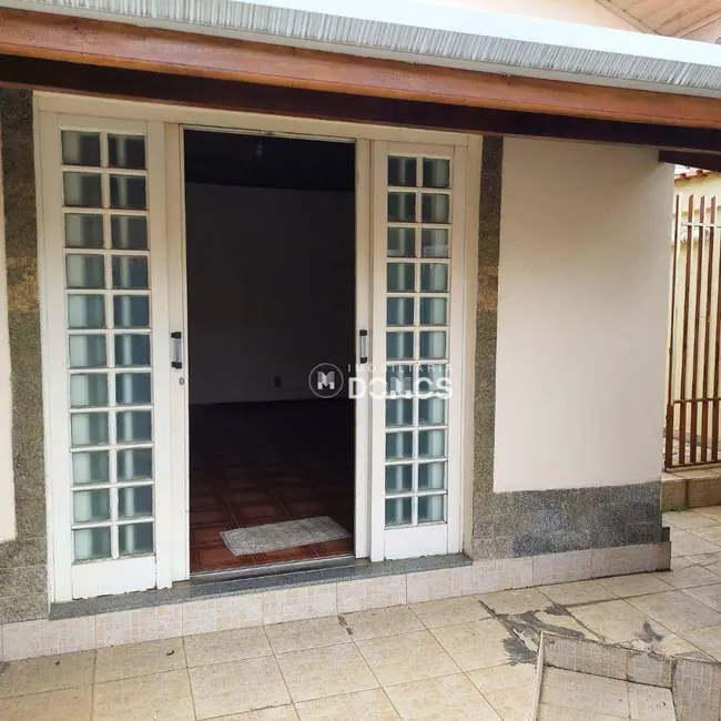 Foto 1 de Casa com 4 quartos à venda, 180m2 em Vila dos Comerciários I, Guaratingueta - SP