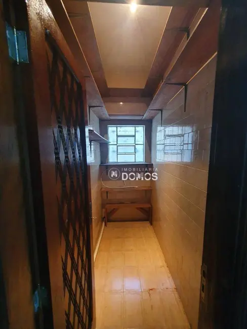 Foto 6 de Casa com 4 quartos à venda, 300m2 em Vila Comendador Rodrigues Alves, Guaratingueta - SP