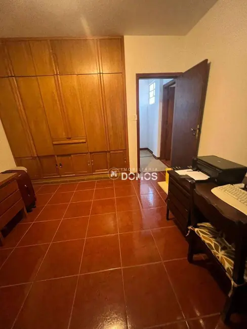 Foto 6 de Casa com 3 quartos à venda, 1003m2 em Jardim Panorama, Guaratingueta - SP