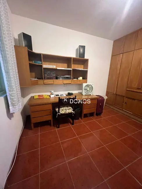 Foto 7 de Casa com 3 quartos à venda, 1003m2 em Jardim Panorama, Guaratingueta - SP