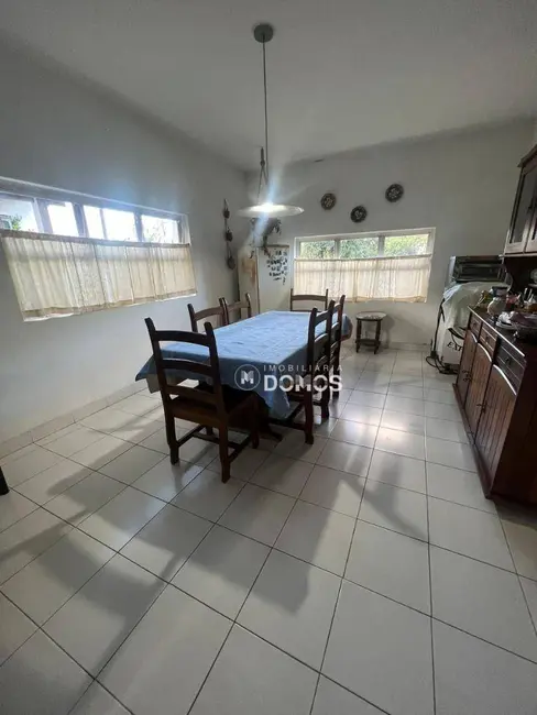 Foto 2 de Casa com 3 quartos à venda, 1000m2 em Jardim Panorama, Guaratingueta - SP