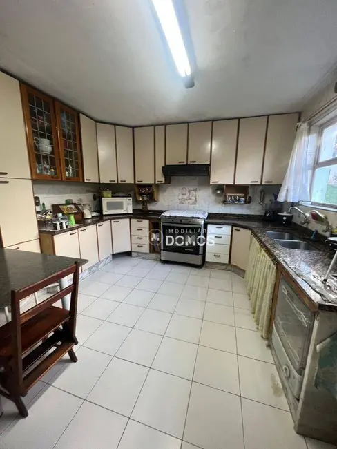 Casa com 3 quartos à venda, 1000m2 em Jardim Panorama, Guaratingueta - SP - imagem 5 Foto 5 de Casa com 3 quartos à venda, 1000m2 em Jardim Panorama, Guaratingueta - SP