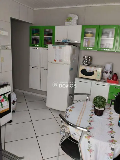 Foto 2 de Casa com 2 quartos à venda, 125m2 em Aparecida - SP