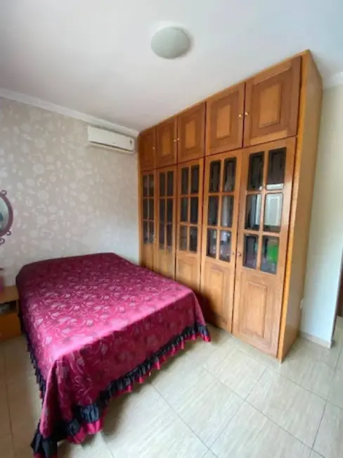 Foto 8 de Casa com 3 quartos à venda, 300m2 em Residencial Village Santana, Guaratingueta - SP