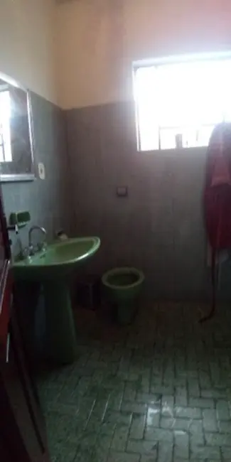 Foto 8 de Casa com 4 quartos à venda em São Benedito, Guaratingueta - SP