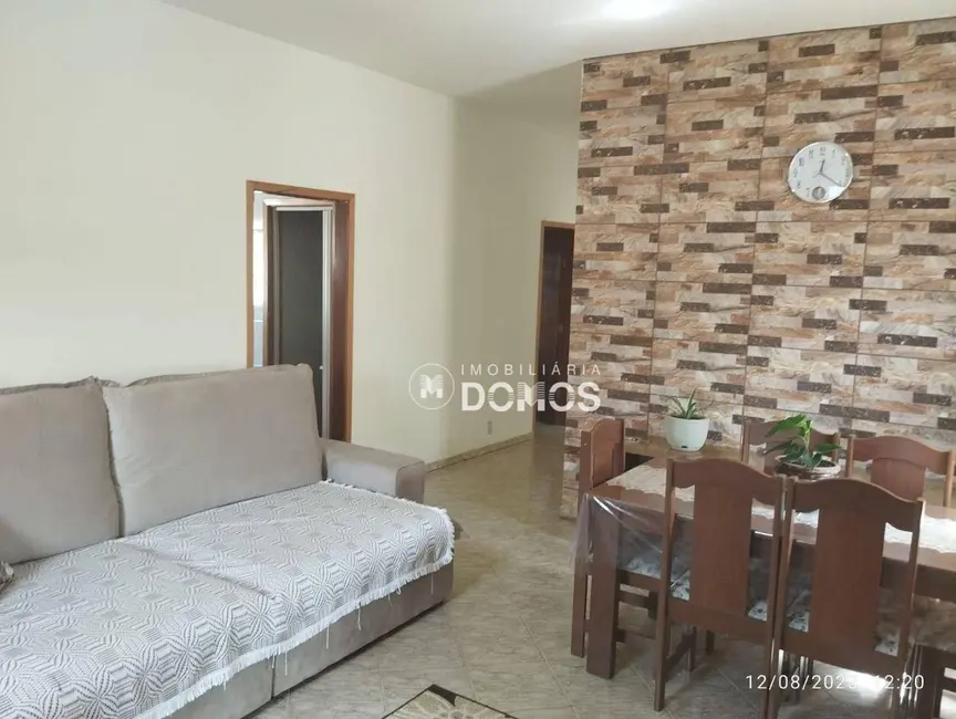 Foto 6 de Casa com 3 quartos à venda, 378m2 em Guaratingueta - SP