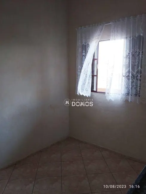 Foto 5 de Casa com 3 quartos à venda, 250m2 em Guaratingueta - SP