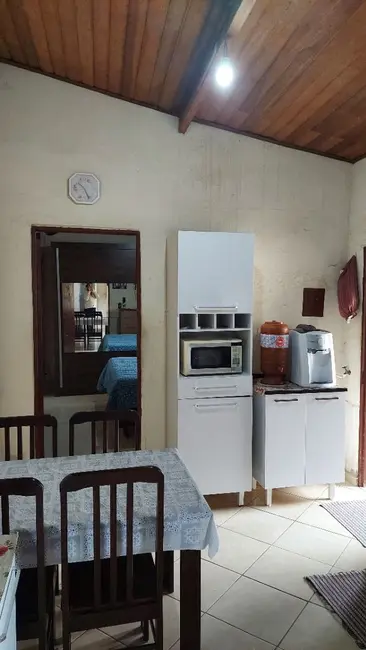 Foto 8 de Casa com 2 quartos à venda, 73m2 em Guaratingueta - SP