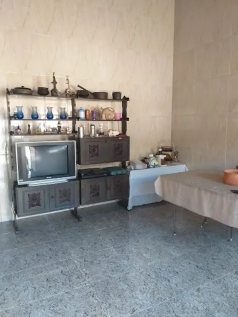 Casa com 3 quartos à venda, 300m2 em Pedregulho, Guaratingueta - SP - imagem 4 Foto 4 de Casa com 3 quartos à venda, 300m2 em Pedregulho, Guaratingueta - SP