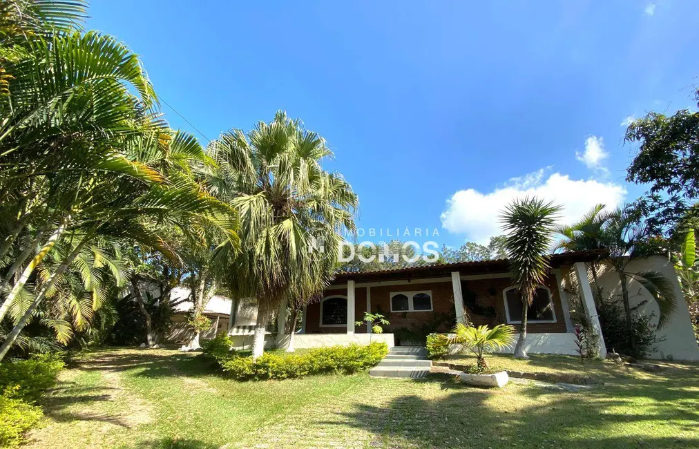 Chácara com 3 quartos à venda, 2000m2 em Pingo de Ouro, Guaratingueta - SP - imagem 1 Foto 1 de Chácara com 3 quartos à venda, 2000m2 em Pingo de Ouro, Guaratingueta - SP