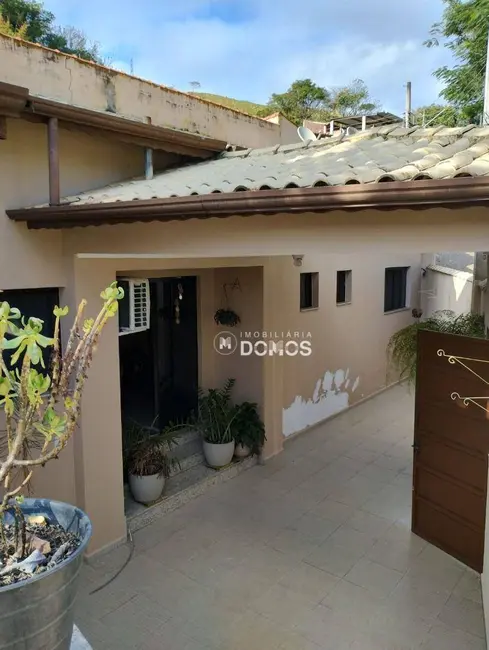 Casa com 2 quartos à venda, 176m2 em Aparecida - SP - imagem 6 Foto 6 de Casa com 2 quartos à venda, 176m2 em Aparecida - SP