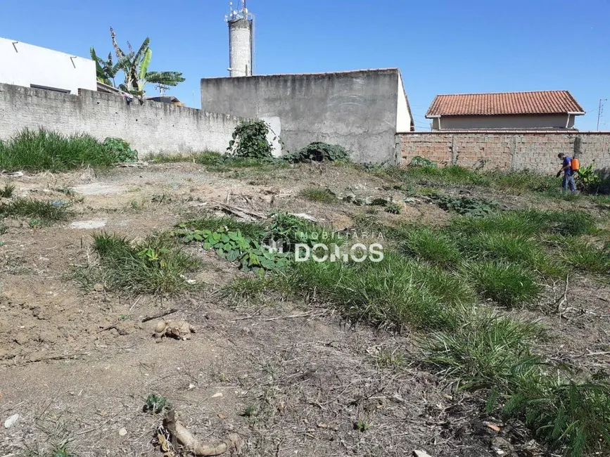 Foto 3 de Terreno / Lote à venda, 533m2 em Guaratingueta - SP