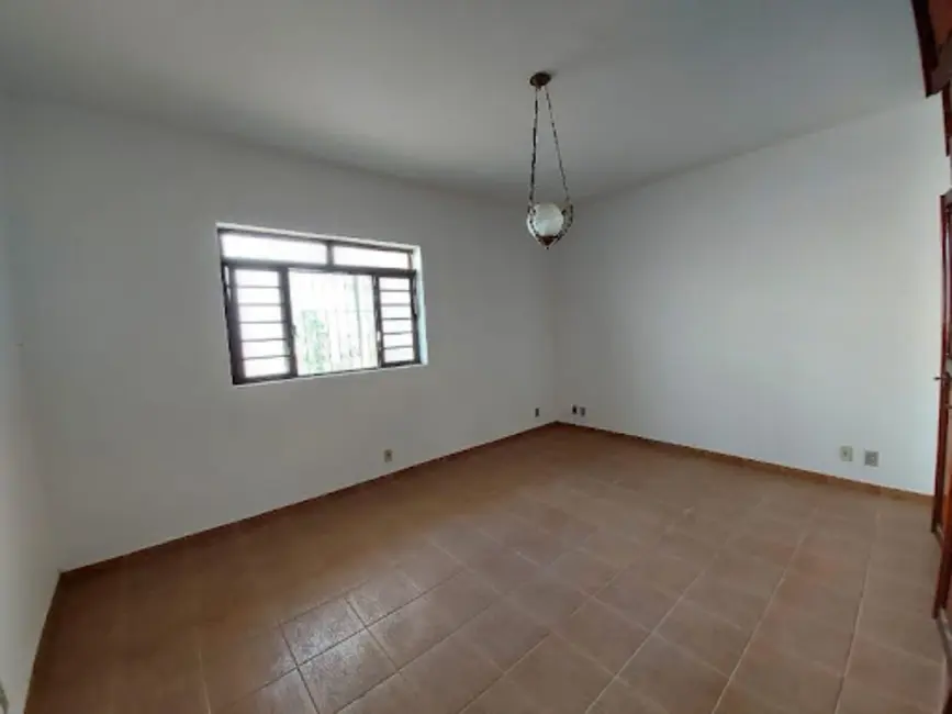 Foto 5 de Casa com 3 quartos à venda, 300m2 em Pedregulho, Guaratingueta - SP