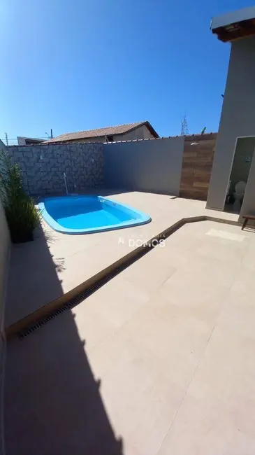 Casa com 3 quartos à venda, 250m2 em Parque do Sol, Guaratingueta - SP - imagem 4 Foto 4 de Casa com 3 quartos à venda, 250m2 em Parque do Sol, Guaratingueta - SP