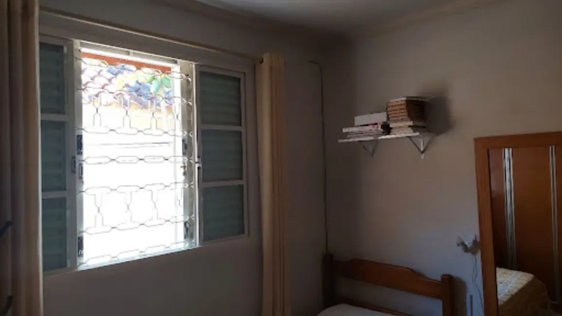 Foto 4 de Casa com 2 quartos à venda, 170m2 em Vila Municipal I, Guaratingueta - SP