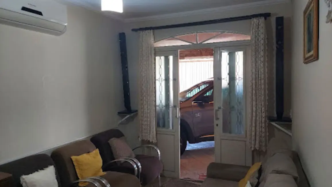 Foto 9 de Casa com 2 quartos à venda, 170m2 em Vila Municipal I, Guaratingueta - SP