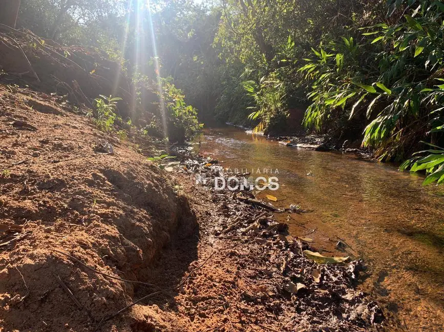 Foto 3 de Chácara com 3 quartos à venda, 5000m2 em Guaratingueta - SP