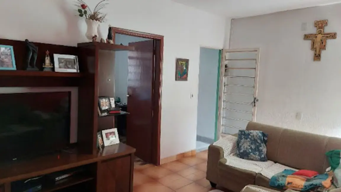 Foto 6 de Casa com 3 quartos à venda, 150m2 em Vila Galvão, Guaratingueta - SP