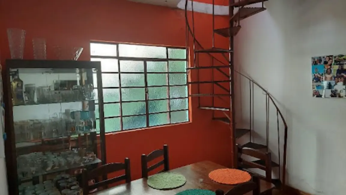 Foto 1 de Casa com 3 quartos à venda, 150m2 em Vila Galvão, Guaratingueta - SP