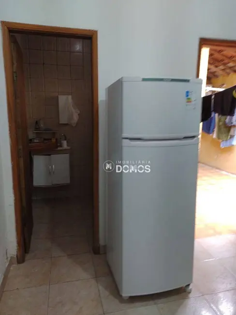 Foto 2 de Casa com 3 quartos à venda, 250m2 em Jardim Rony, Guaratingueta - SP