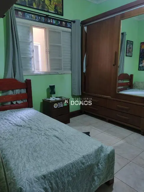 Foto 9 de Casa com 3 quartos à venda, 250m2 em Jardim Rony, Guaratingueta - SP