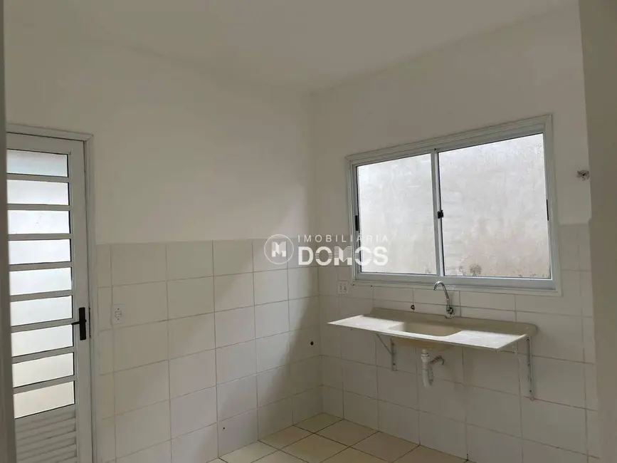 Foto 8 de Casa com 2 quartos à venda, 170m2 em Jardim França II, Guaratingueta - SP